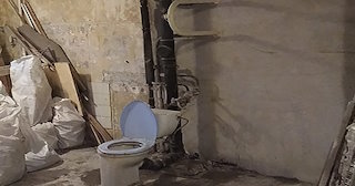 Демонтаж сантехкабины в панельном доме - цена от 1033 рублей | Сварной-Бгр
